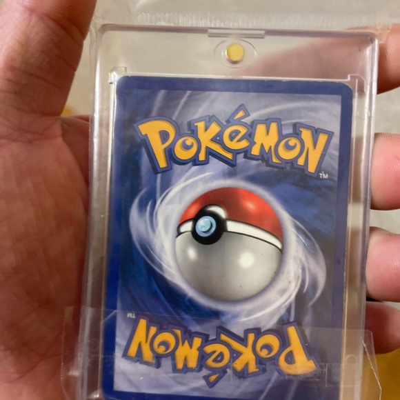 Charizard Pokémon - Picture 4 of 6